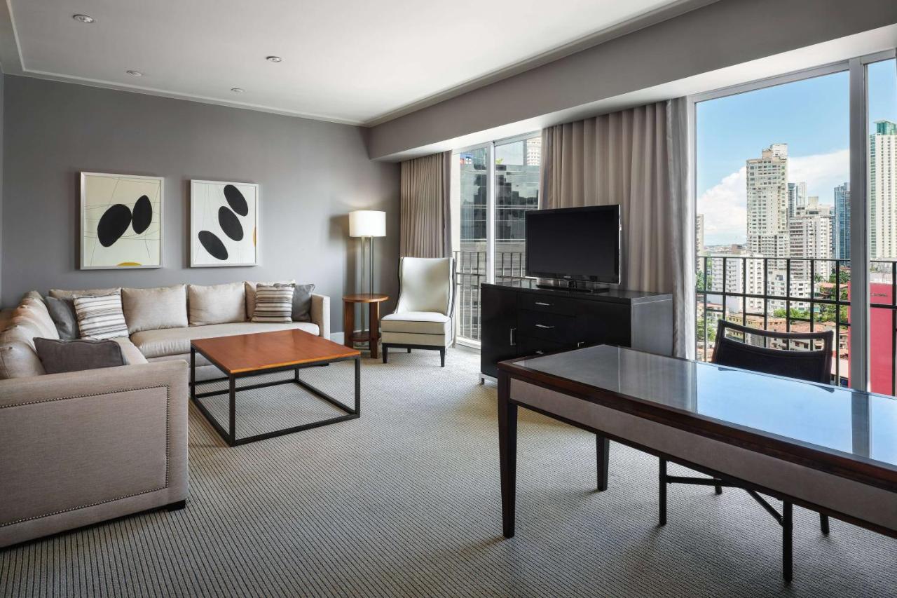 Bristol Panama, A Registry Collection Hotel Экстерьер фото A living room at the JW Marriott Panama