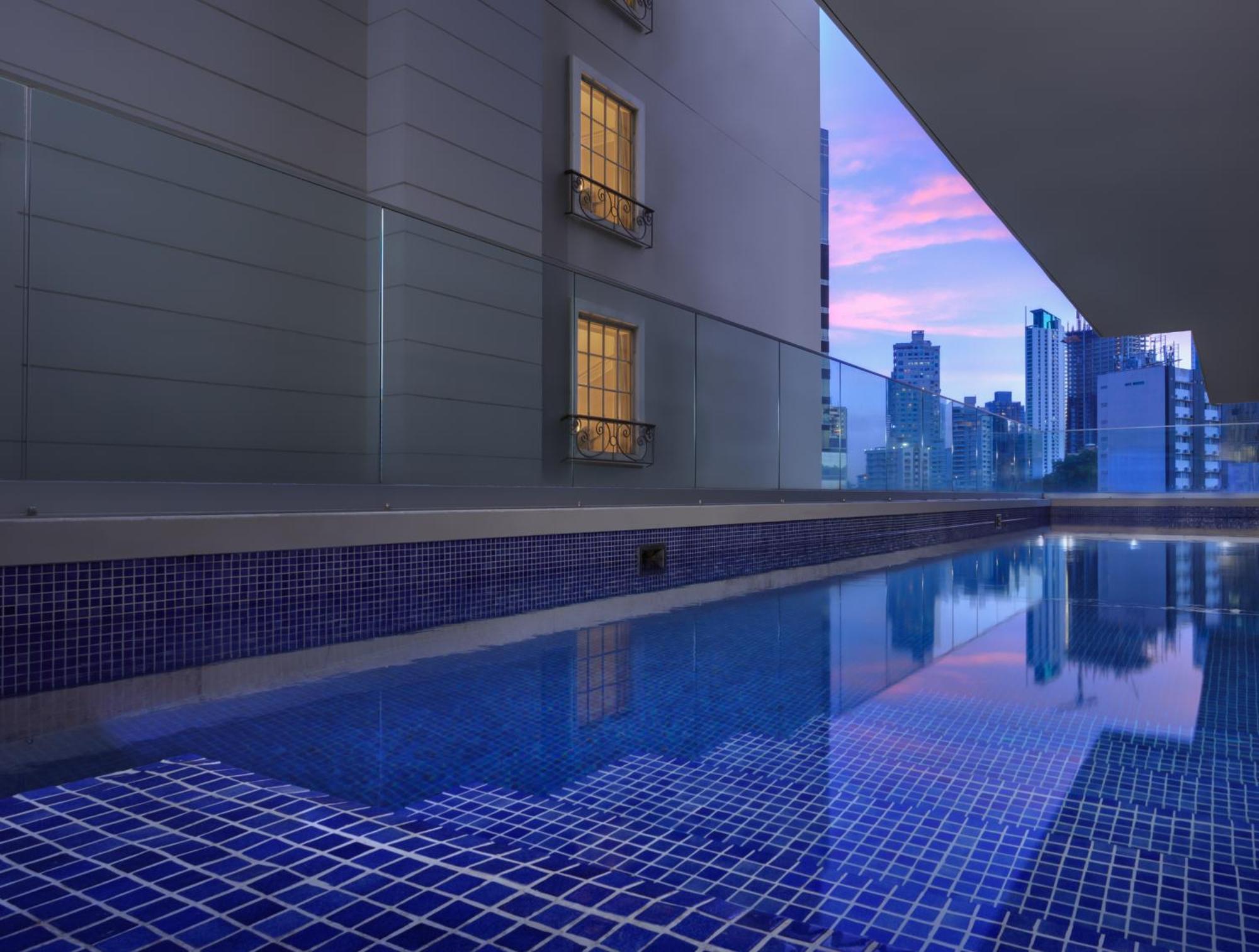 Bristol Panama, A Registry Collection Hotel Экстерьер фото The swimming pool at the hotel